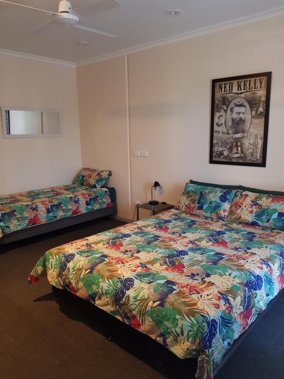Wentworth Central Motor Inn 외부 사진